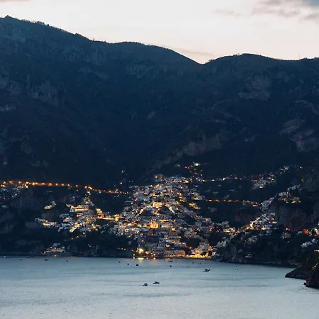 Giulia Villa Praiano