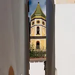Giulia Villa *