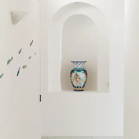 Giulia Villa
