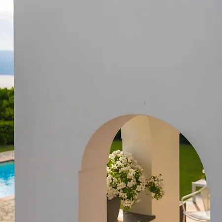 Giulia Villa *